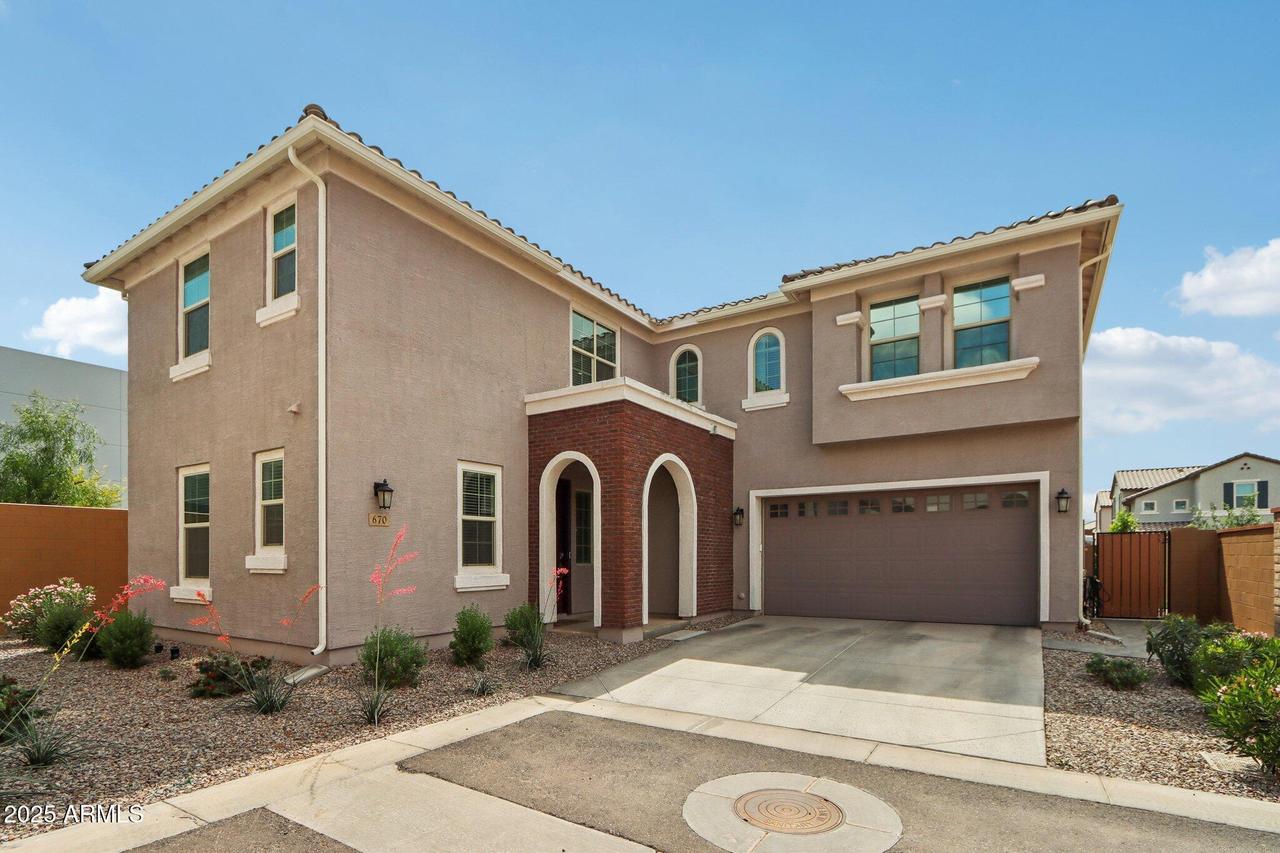 670 S Beebe St., Gilbert, AZ 85296