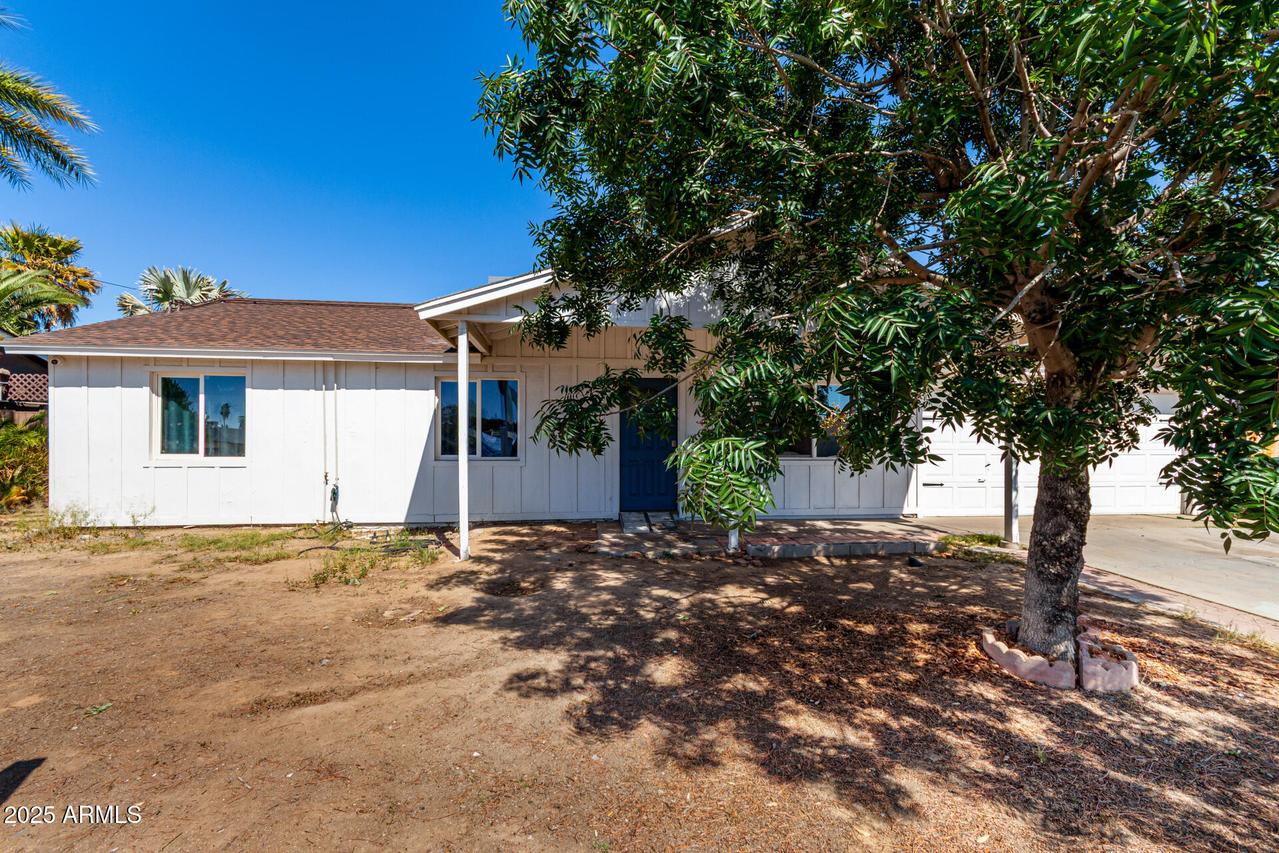13039 N 19th Ave., Phoenix, AZ 85029