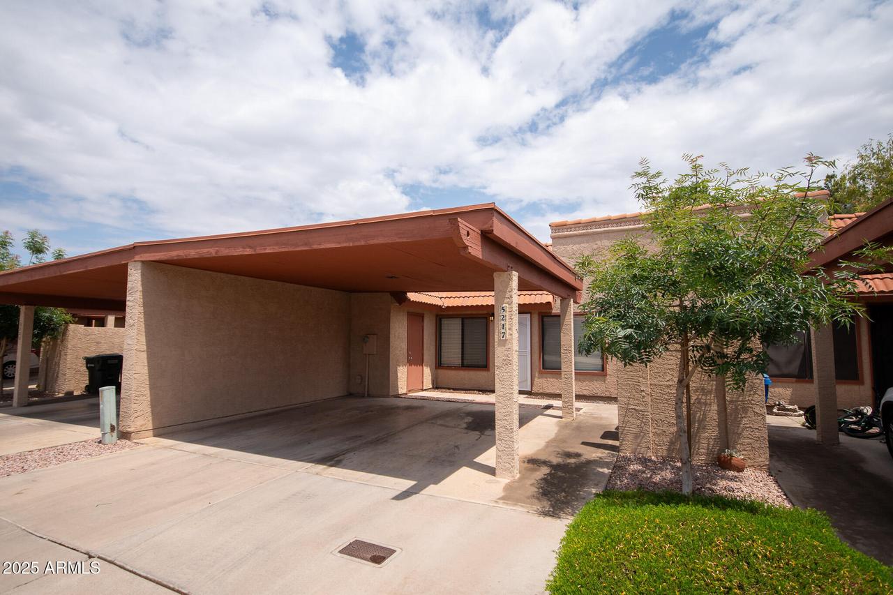 5217 N 18th Dr., Phoenix, AZ 85015