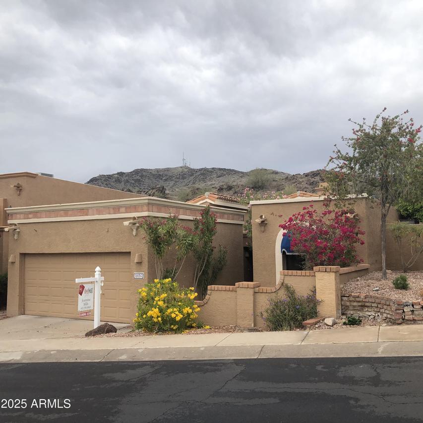 11052 N 10th Pl., Phoenix, AZ 85020