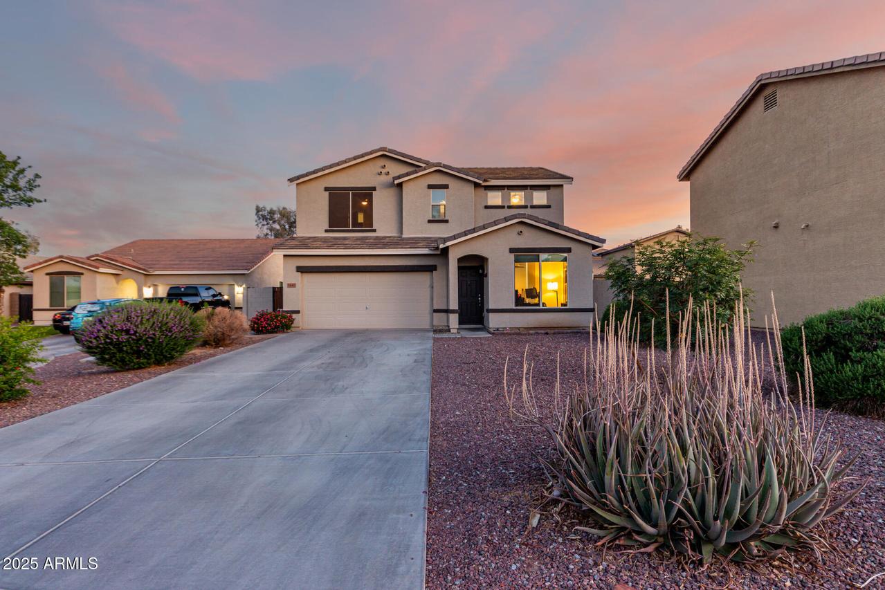 1647 W Gold Mine Way, San Tan Valley, AZ 85144