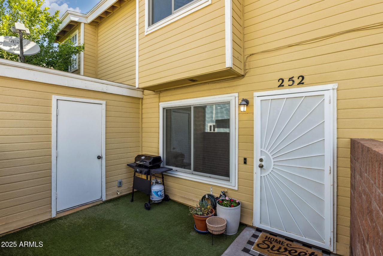 510 N Alma School Rd. #252, Mesa, AZ 85201