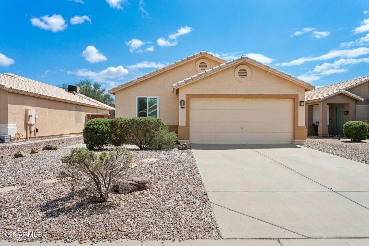 1945 W Renaissance Ave., Apache Junction, AZ 85120