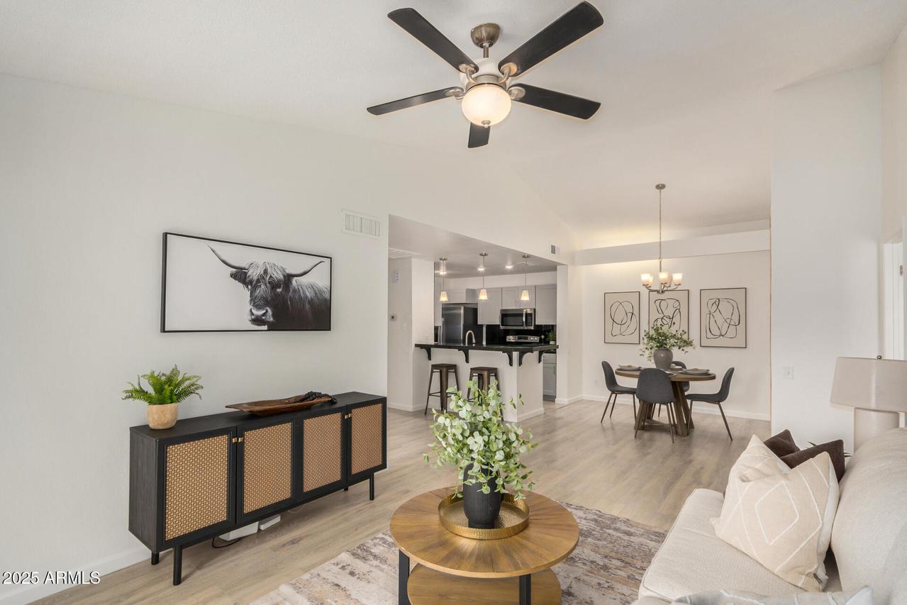 2035 S Elm St. #211, Tempe, AZ 85282
