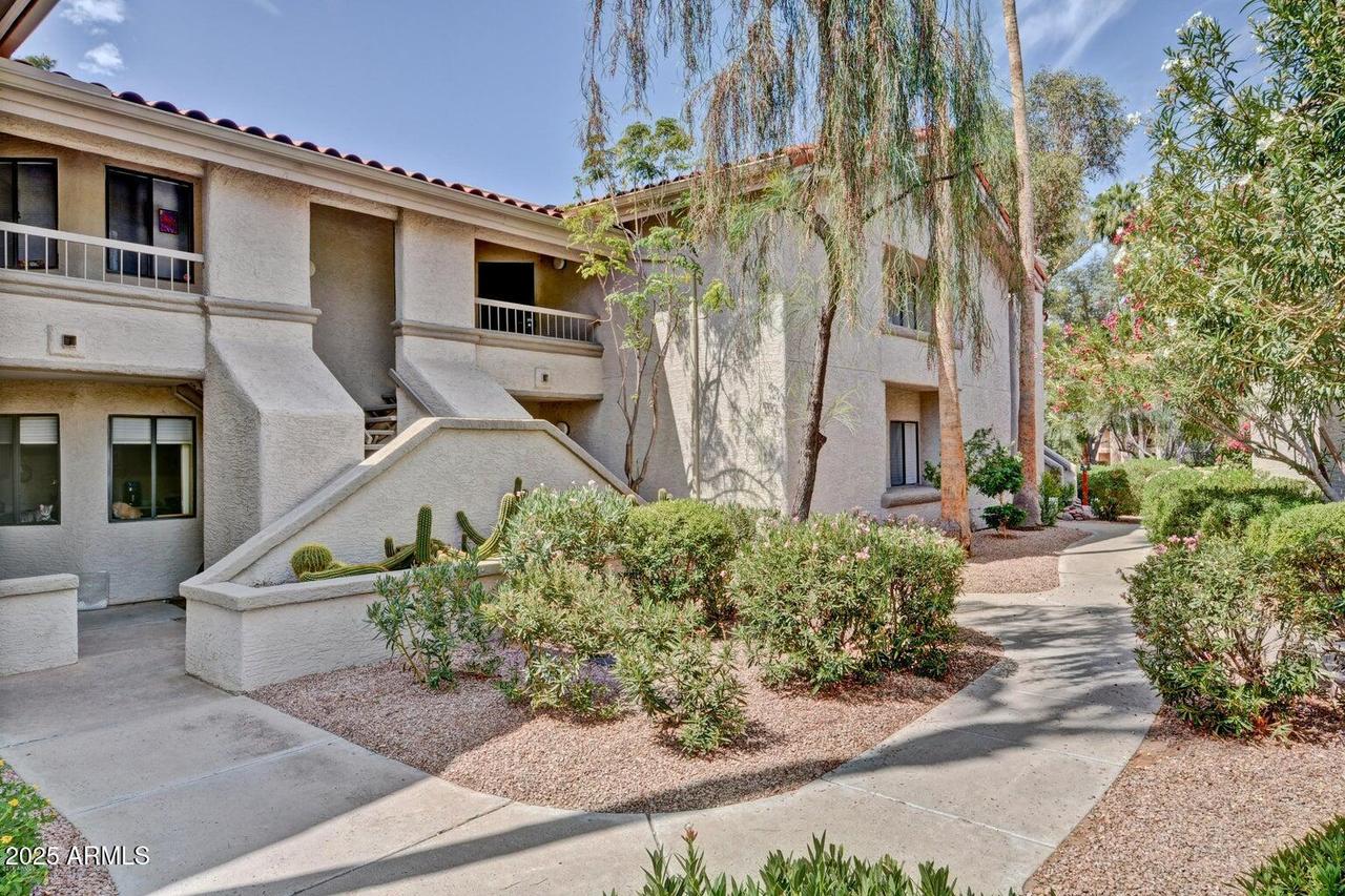 9450 N 94th Pl. #214, Scottsdale, AZ 85258