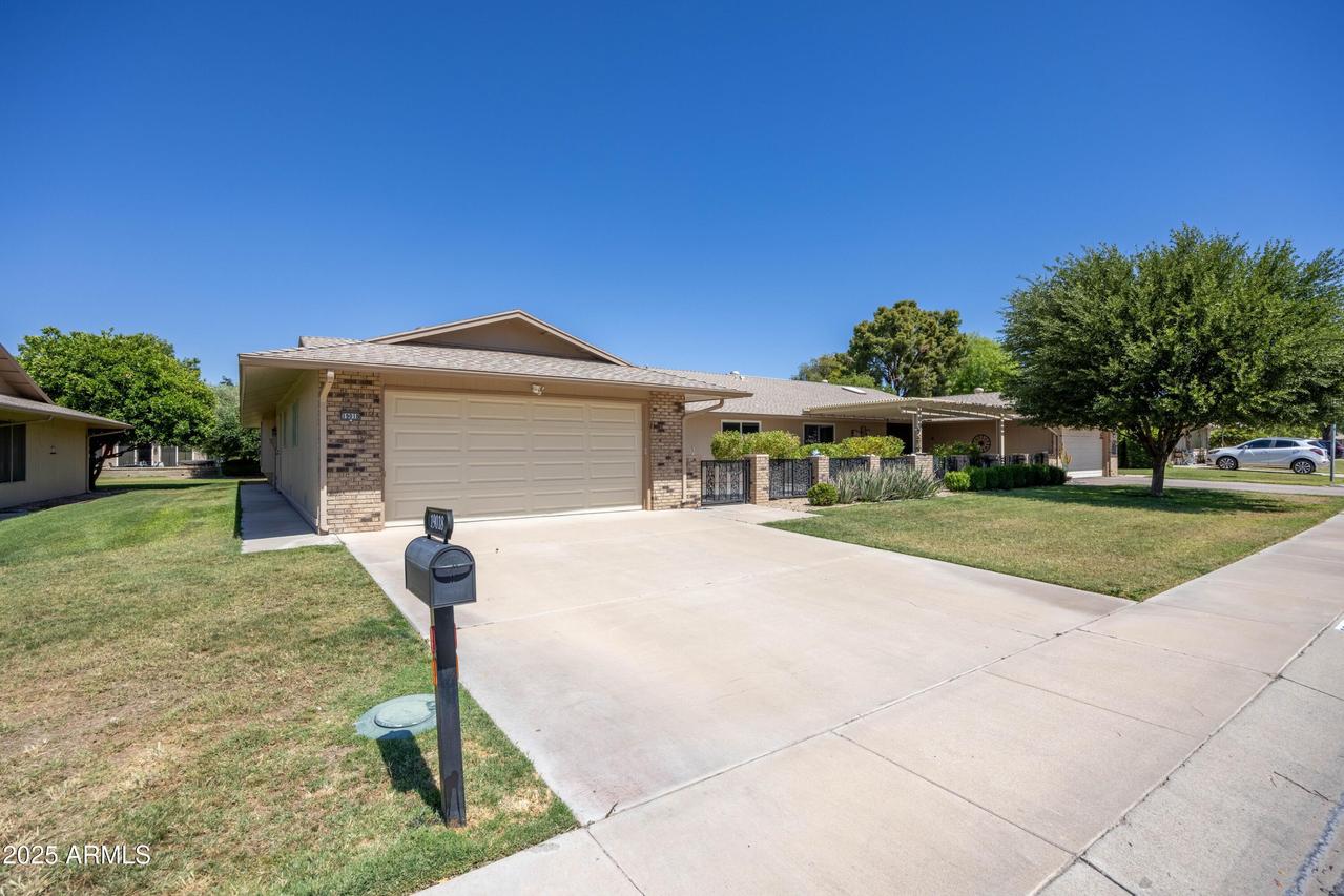 19018 N Concho Cir., Sun City, AZ 85373