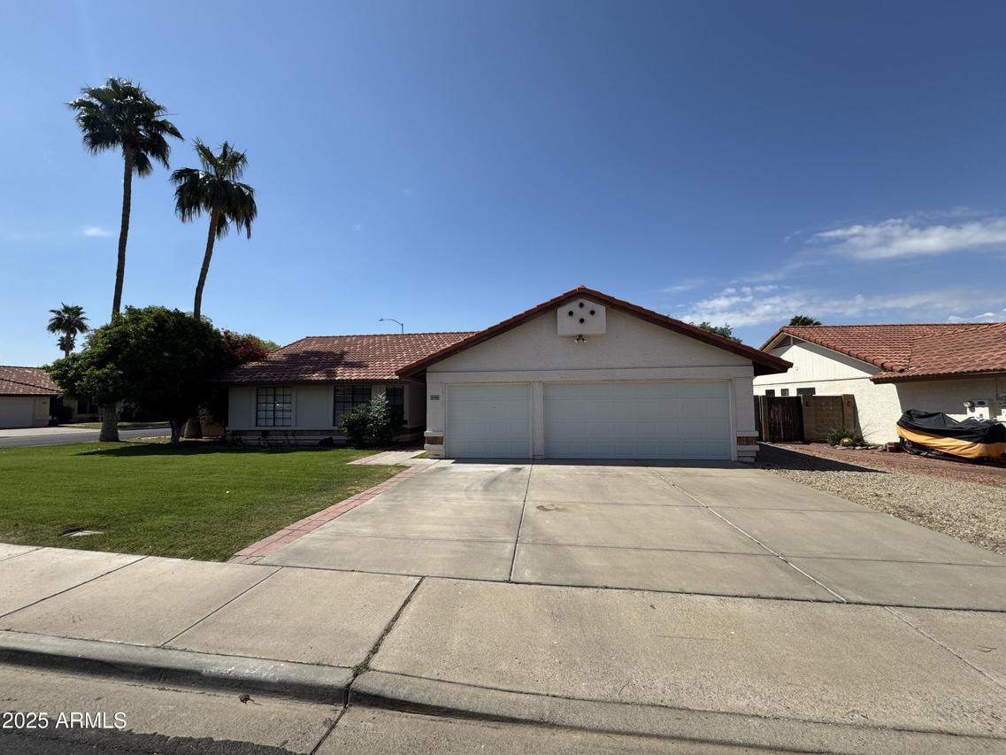 5709 E Fox St., Mesa, AZ 85205