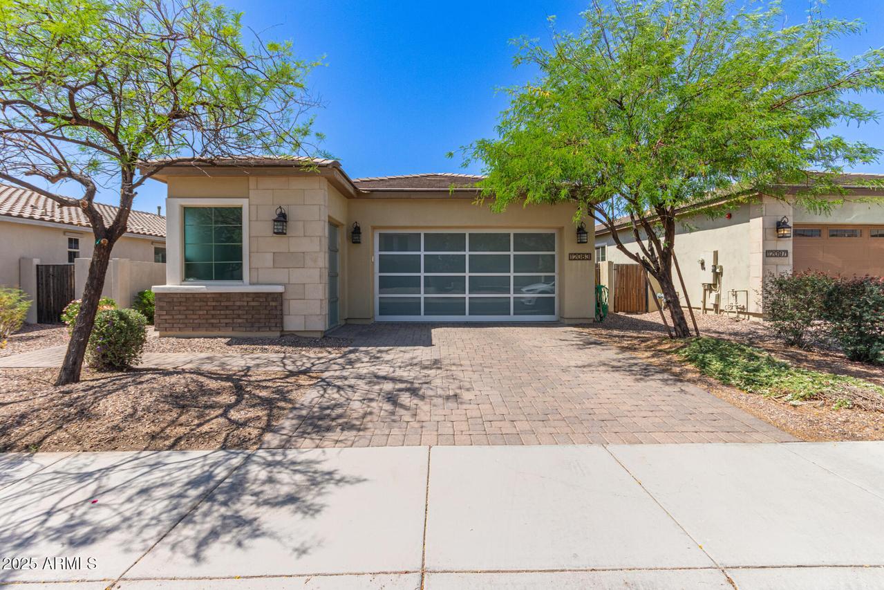 12083 W Peak View Rd., Peoria, AZ 85383