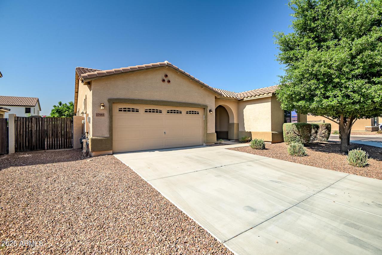 17985 W Ivy Ln., Surprise, AZ 85388