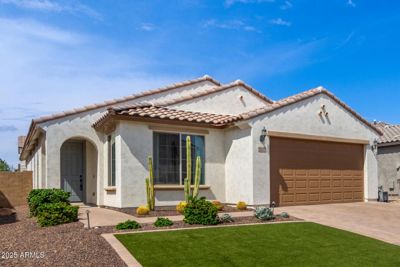 9570 W Whispering Wind Dr., Peoria, AZ 85383
