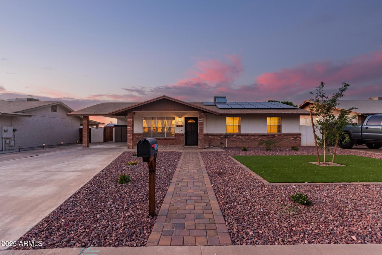 126 E Mclellan Rd., Mesa, AZ 85201
