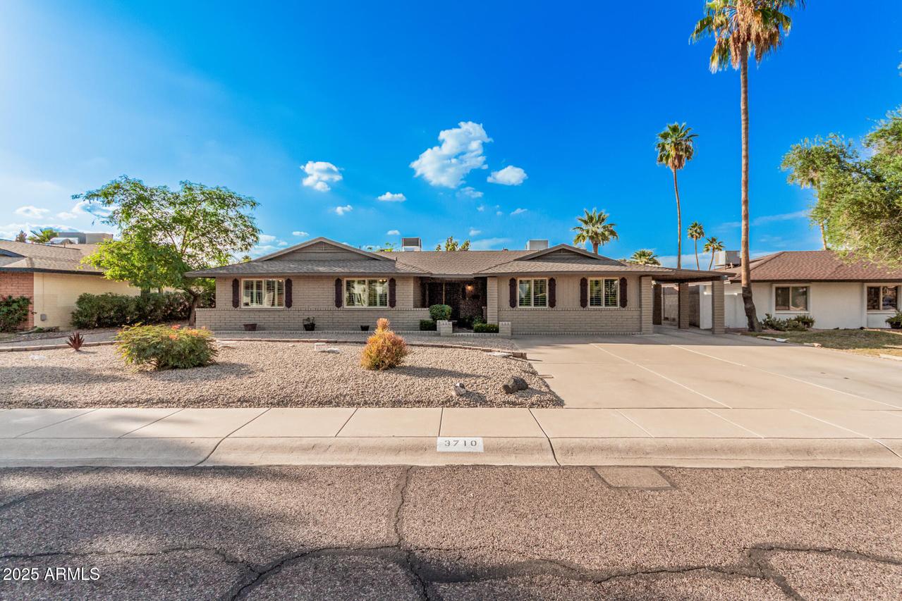 3710 E Mercer Ln., Phoenix, AZ 85028
