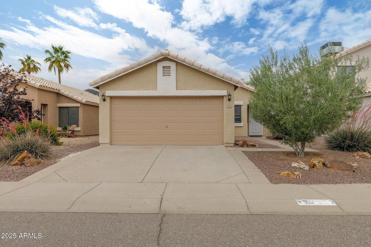 2112 E Donald Dr., Phoenix, AZ 85024