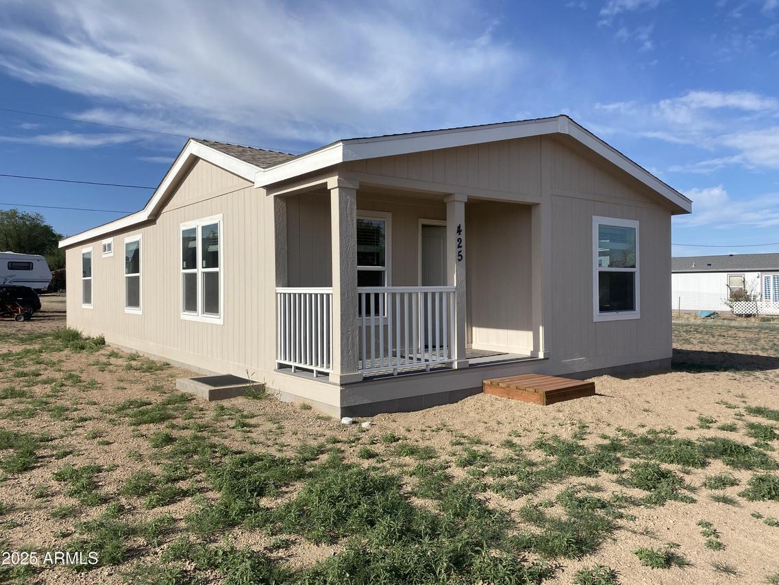 425 W Paris Tr., Paulden, AZ 86334