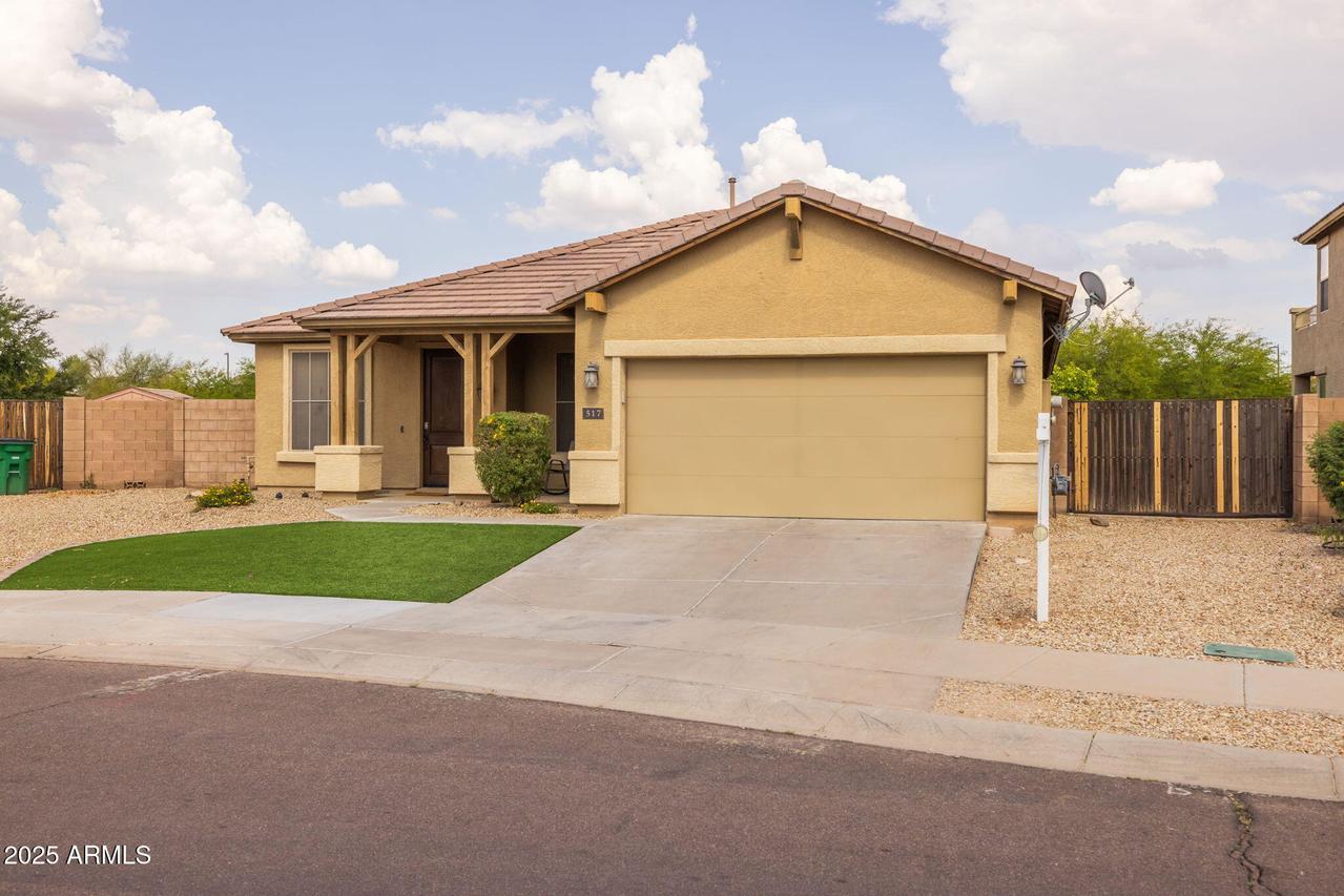 517 S 165th Dr., Goodyear, AZ 85338