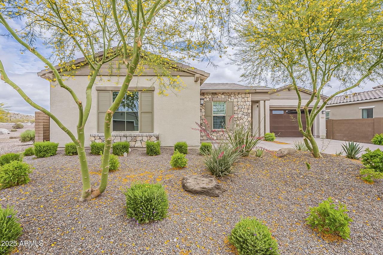 18624 W Cathedral Rock Dr., Goodyear, AZ 85338