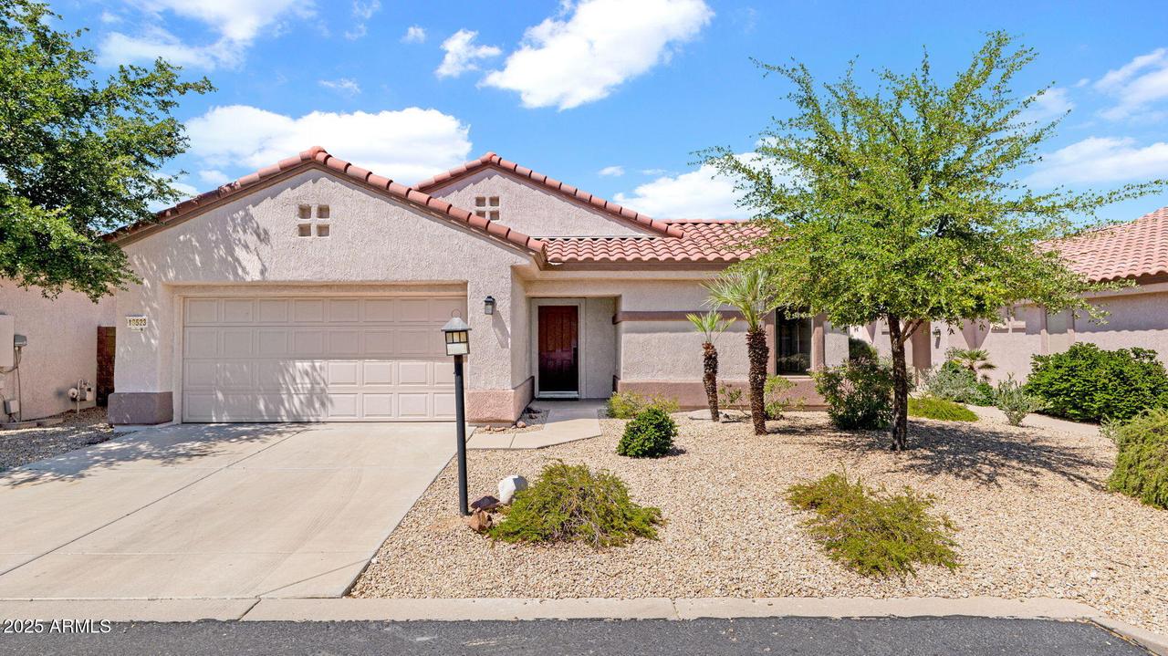 19523 N Carriage Ln., Surprise, AZ 85374