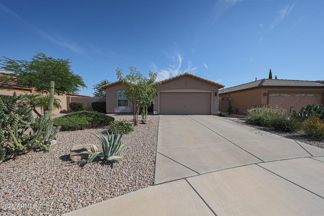 10371 W Pontiac Dr., Peoria, AZ 85382