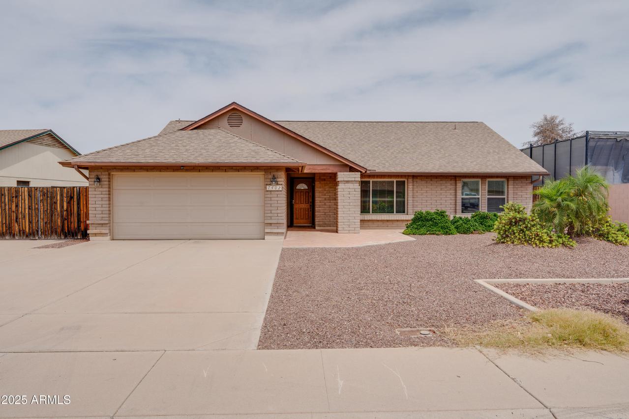 7402 W Corrine Dr., Peoria, AZ 85381