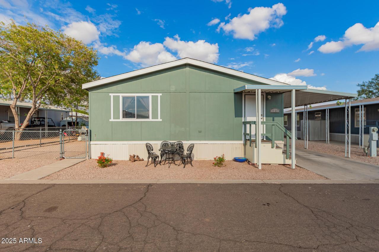 2200 N Delaware Dr. #71, Apache Junction, AZ 85120