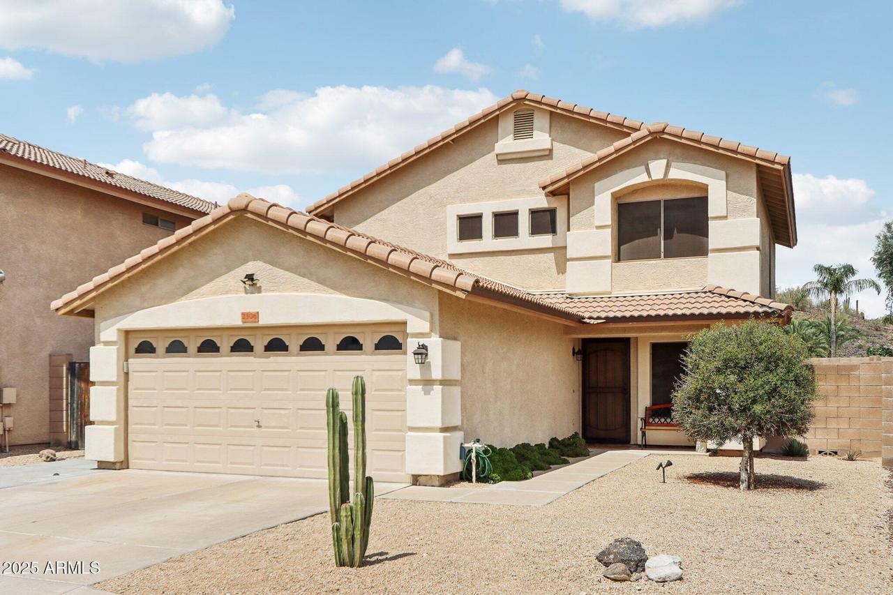 2306 E Parkside Ln., Phoenix, AZ 85024