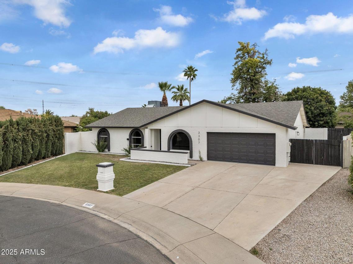 3307 N Apollo Dr., Chandler, AZ 85224