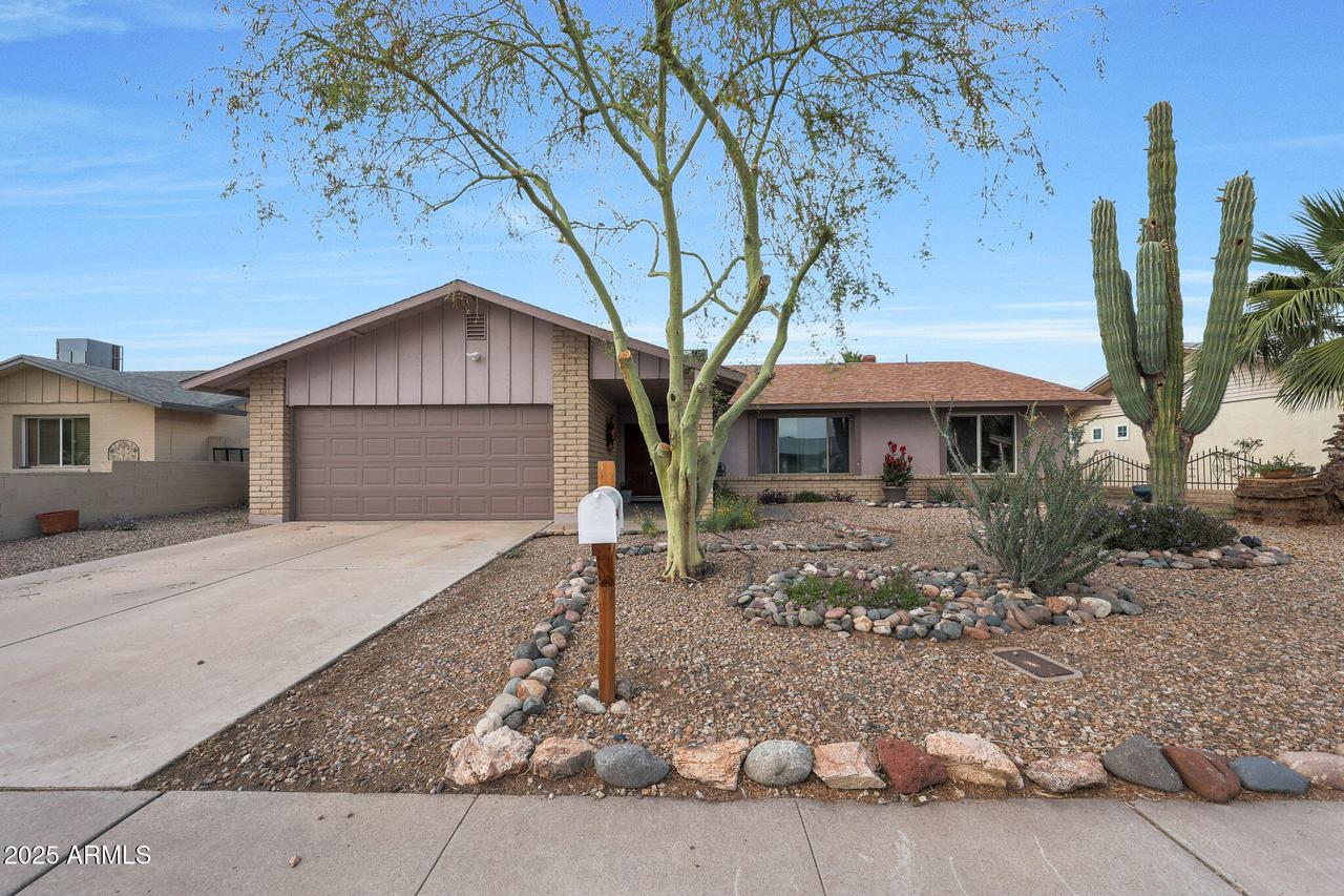 6832 W Colter St., Glendale, AZ 85303
