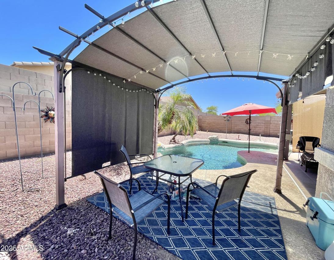 723 S Weaver Dr., Apache Junction, AZ 85120