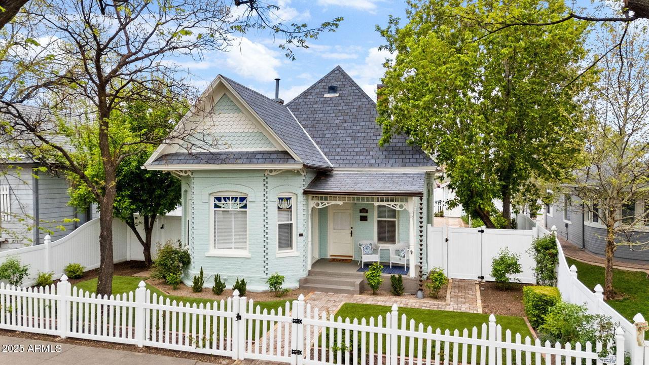 330 N Mount Vernon Ave., Prescott, AZ 86301