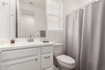 5922 S Arizona Pl., Chandler, AZ 85249