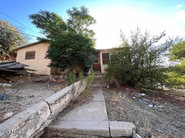 5876 Van Winkle Ave., Miami, AZ 85539