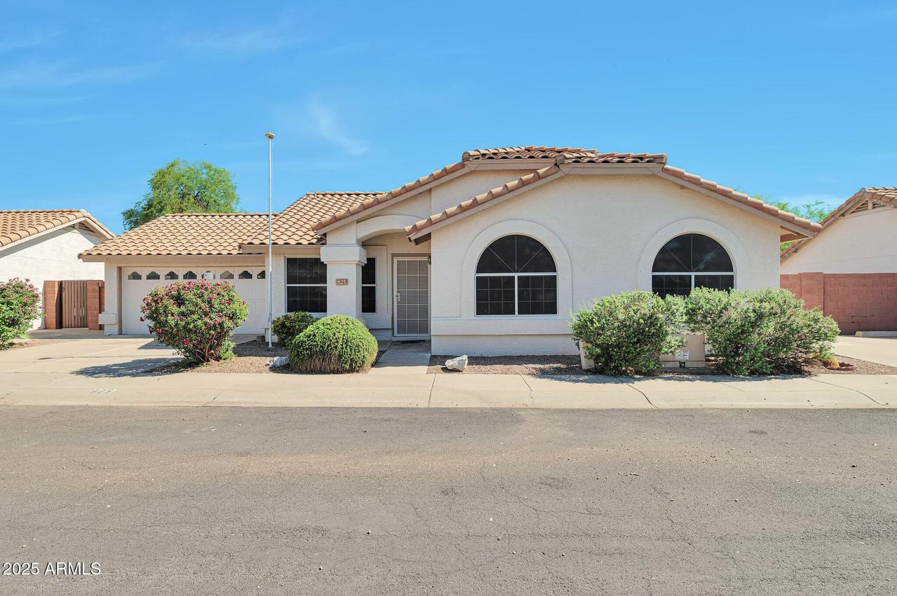825 E Michigan Ave., Phoenix, AZ 85022