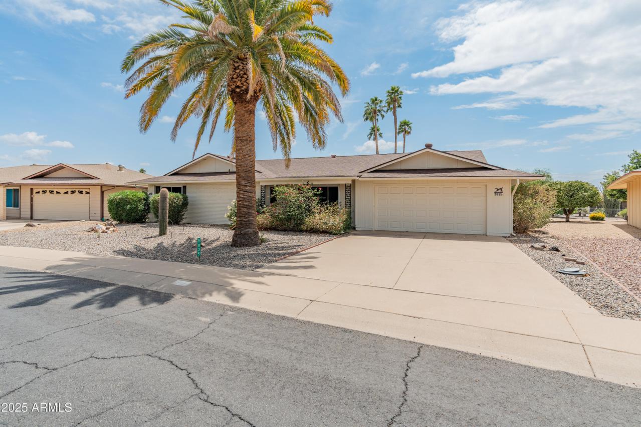 9835 W Branding Iron Dr., Sun City, AZ 85351