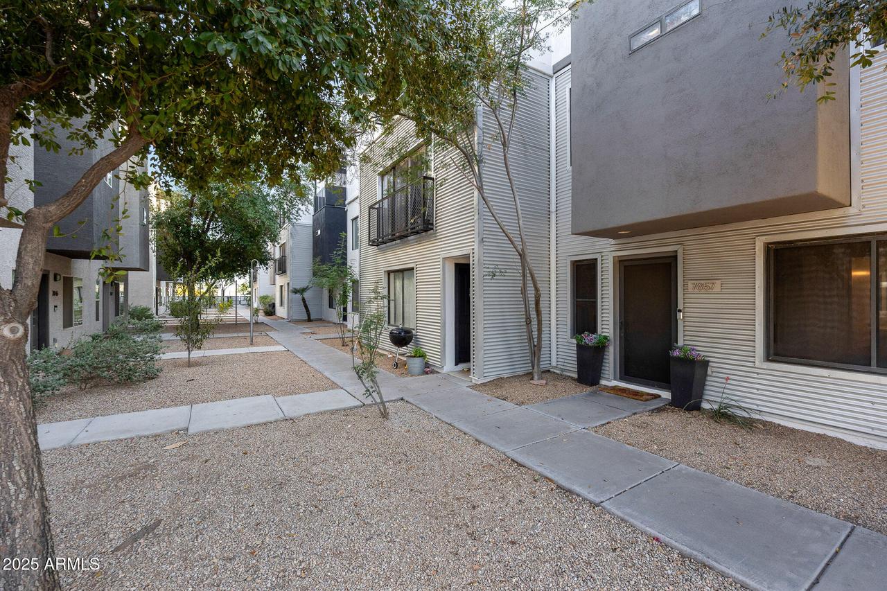 7857 N 21st Ave., Phoenix, AZ 85021