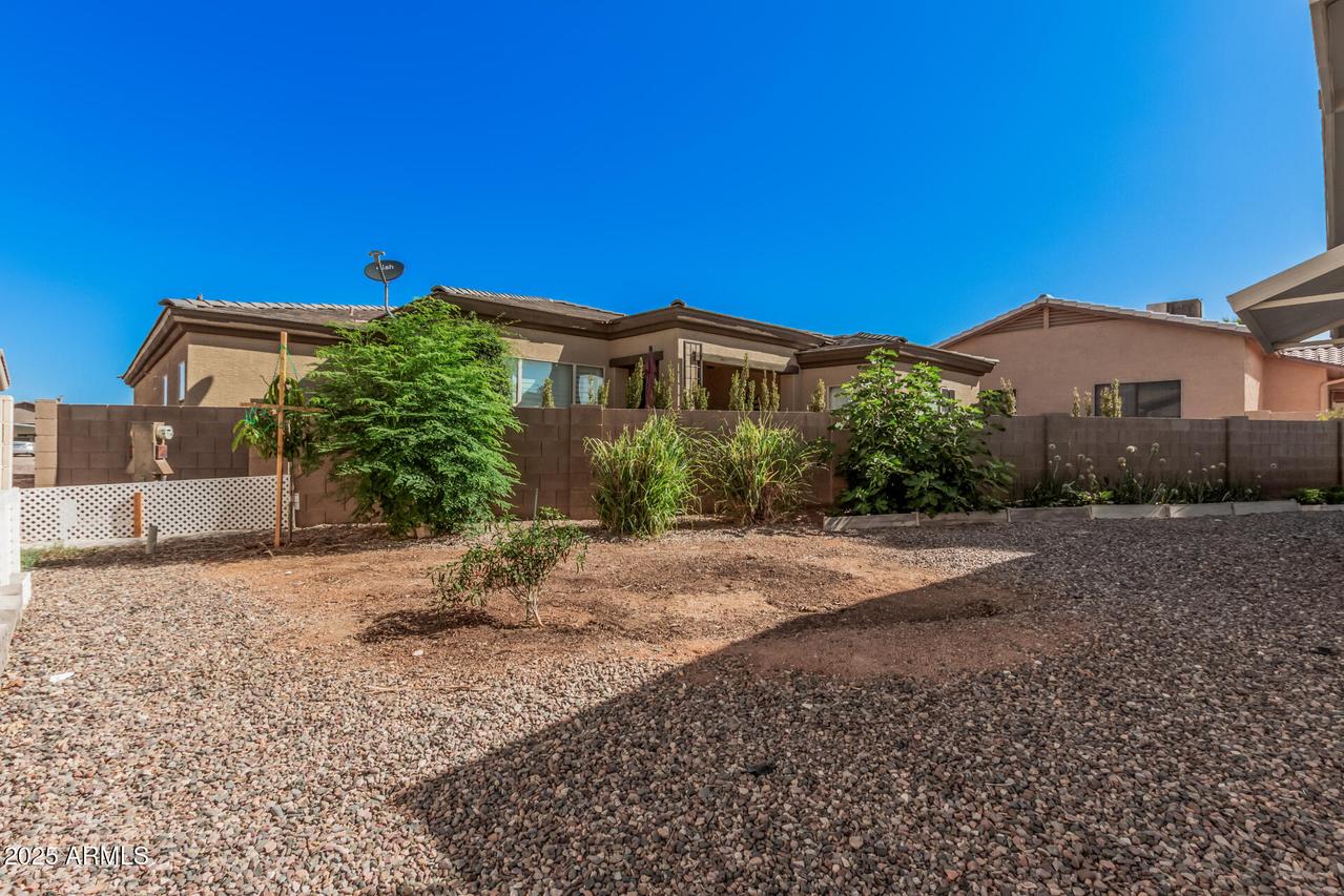 5808 E Lawndale St., Mesa, AZ 85215