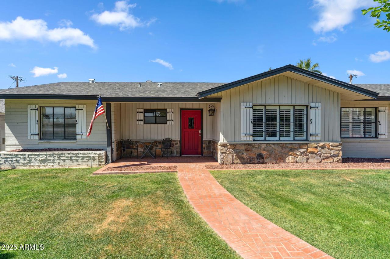 710 E Hayward Ave., Phoenix, AZ 85020