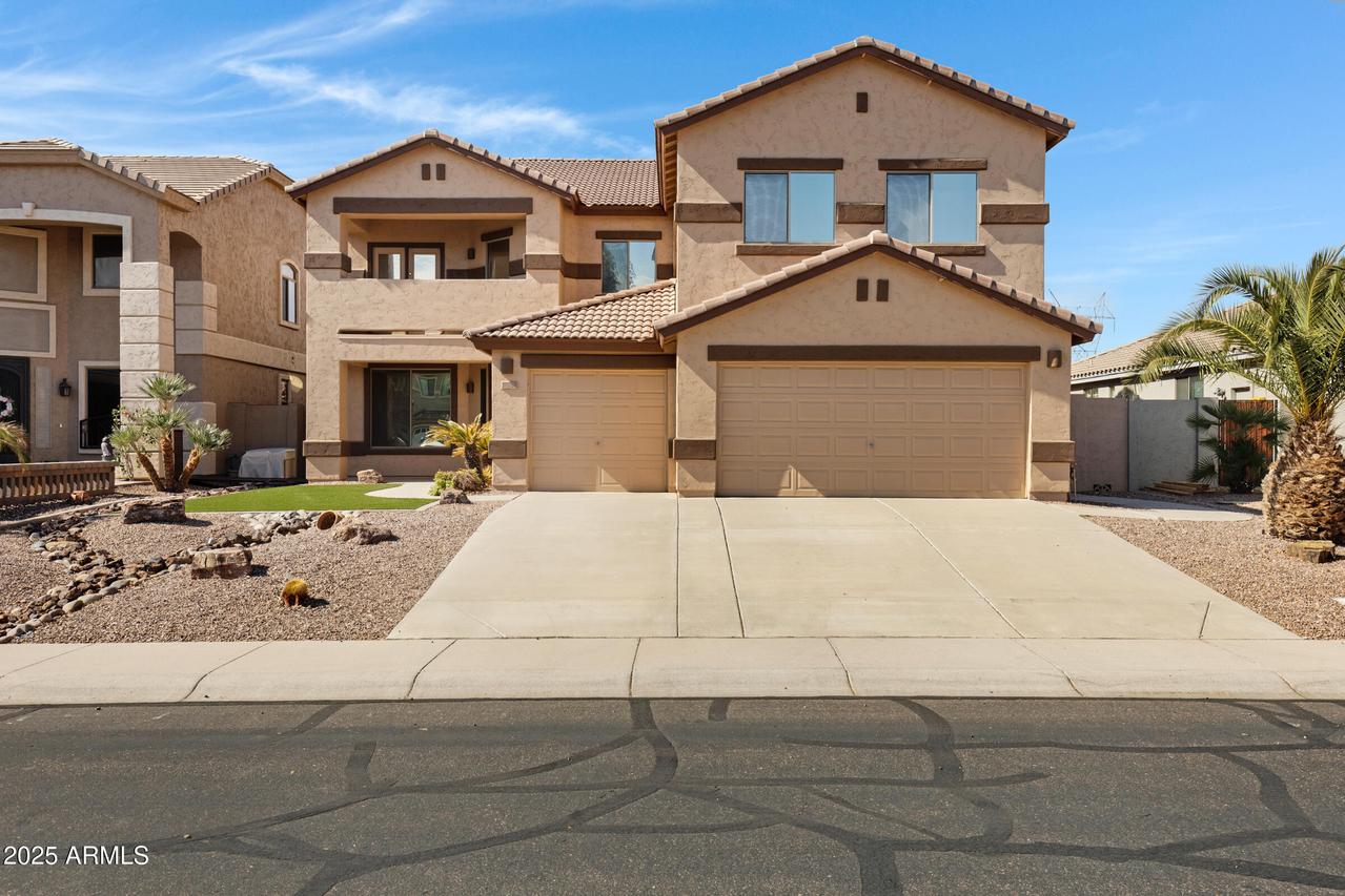 10758 E Lobo Ave., Mesa, AZ 85209