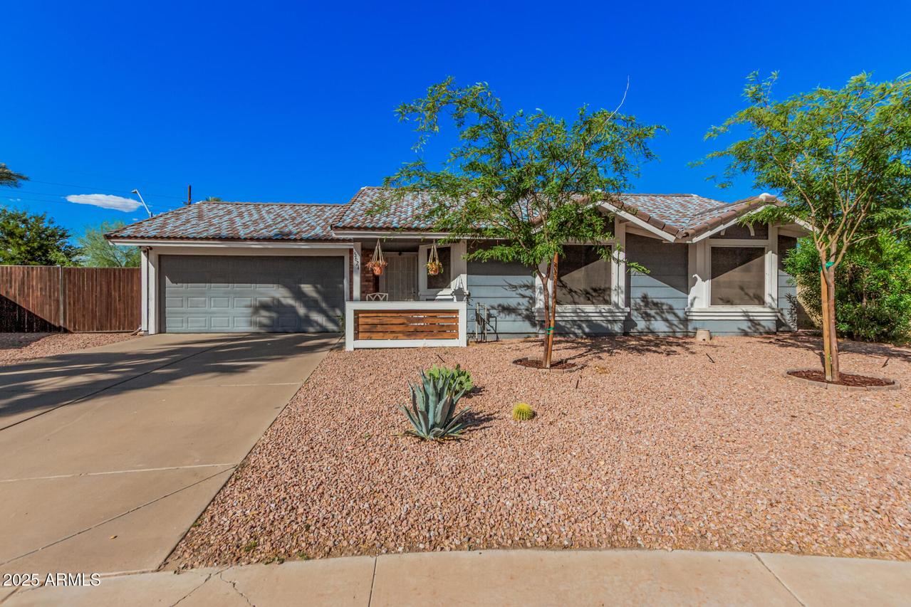 5624 W Villa Theresa Dr., Glendale, AZ 85308