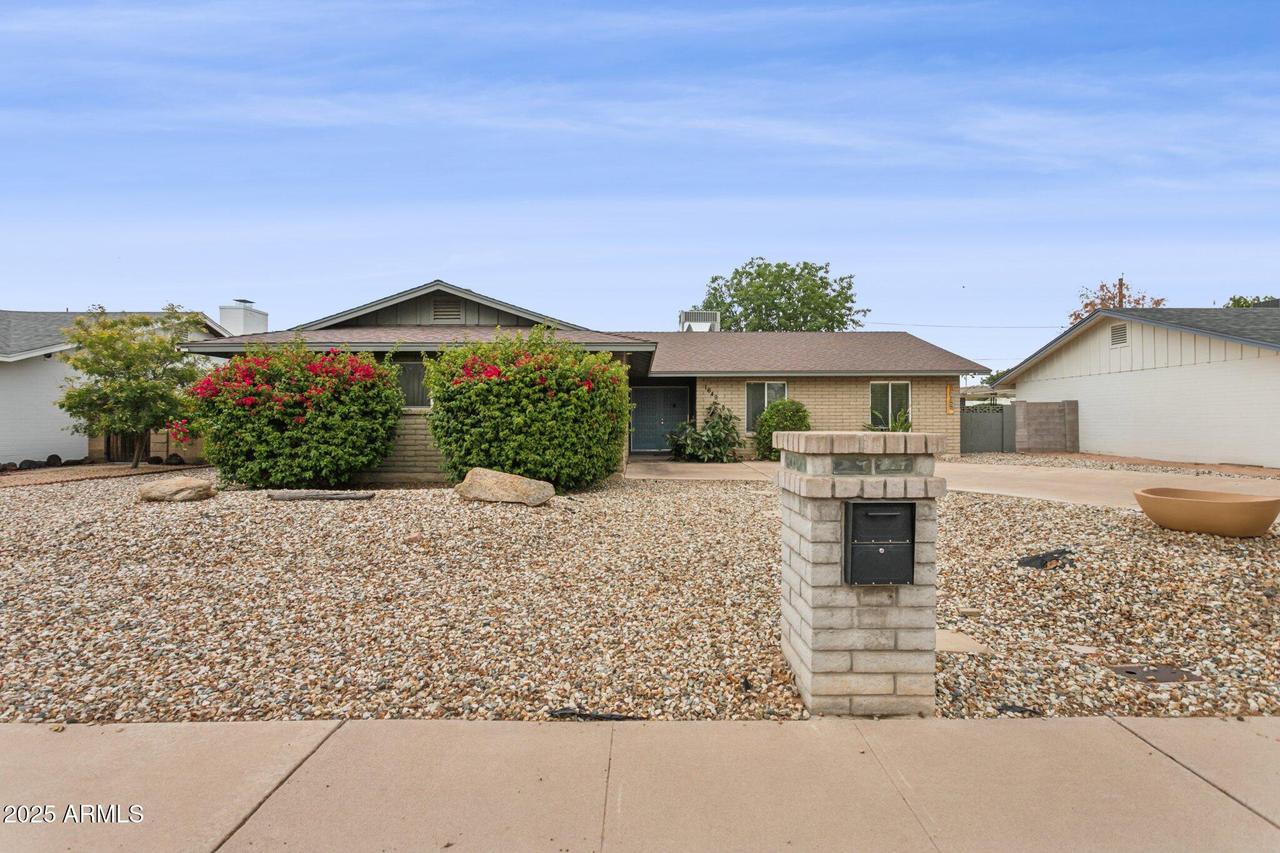 1649 W Royal Palm Rd., Phoenix, AZ 85021