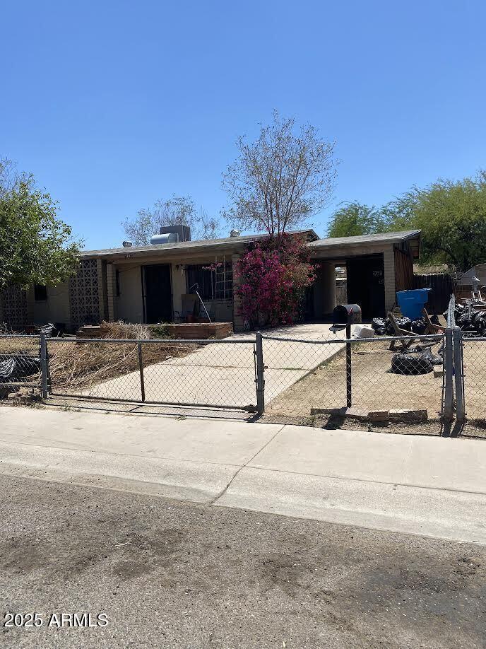 1747 W Maldonado Rd., Phoenix, AZ 85041