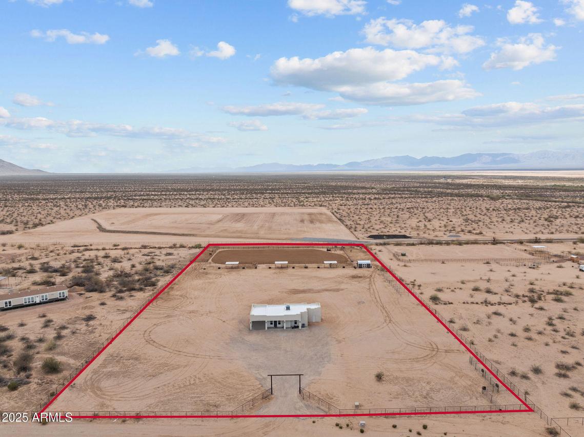 49102 N 530th Ave., Aguila, AZ 85320