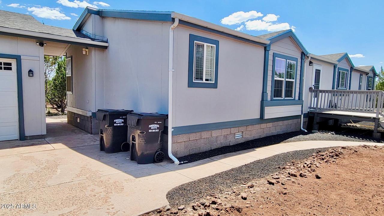 28 County Rd 3203 Valley, Vernon, AZ 85940