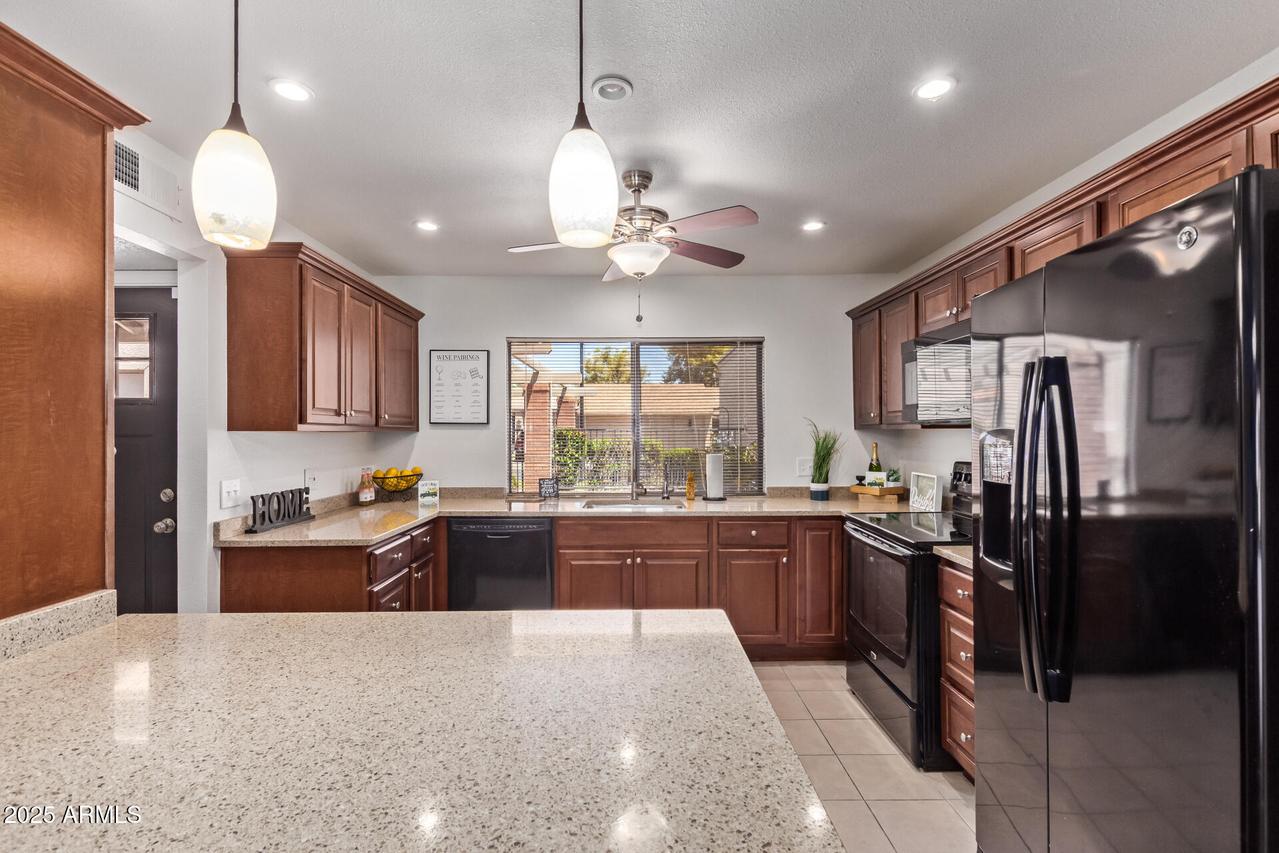 129 Leisure World, Mesa, AZ 85206