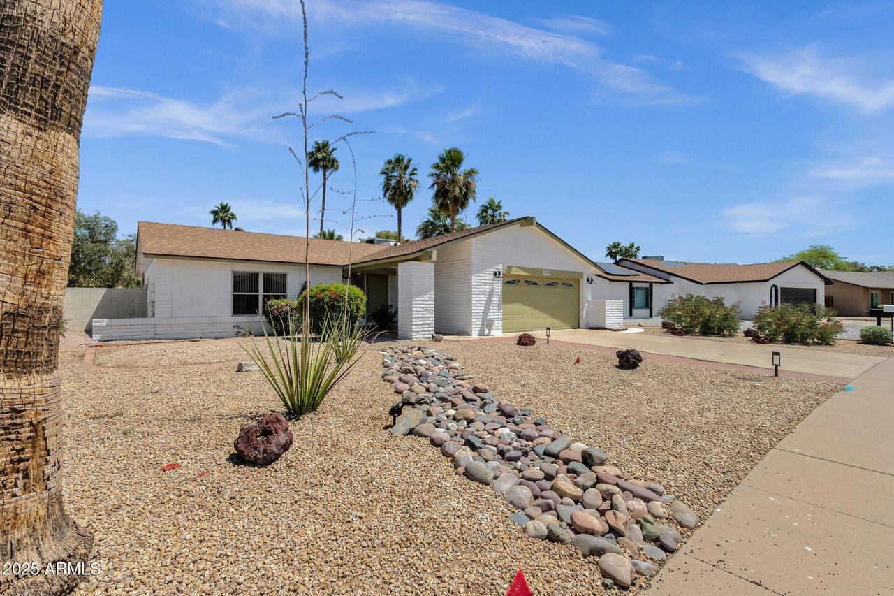 9330 E Kalil Dr., Scottsdale, AZ 85260