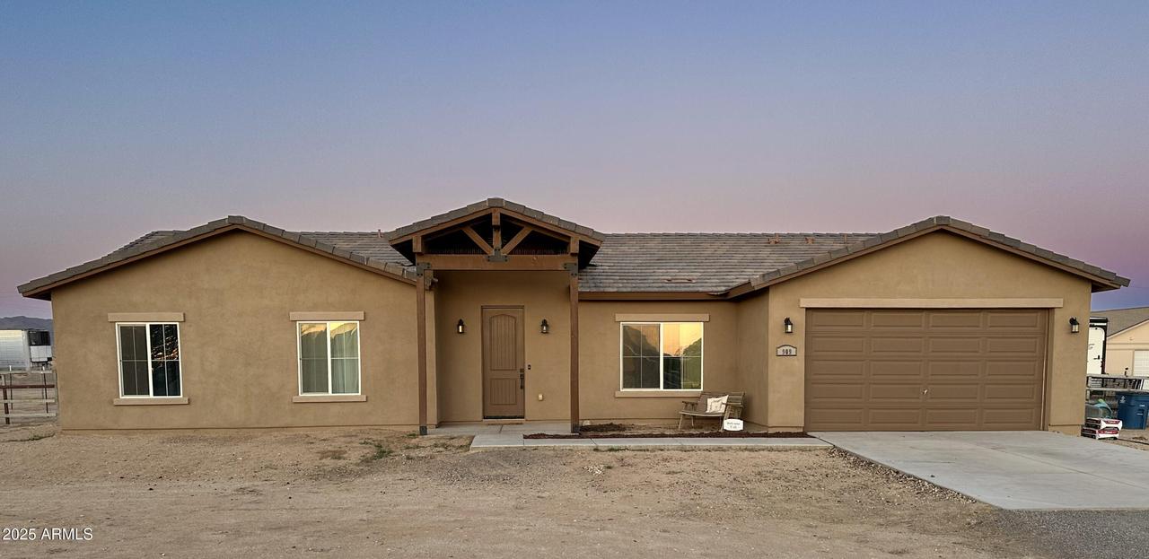 909 N 297th Dr., Buckeye, AZ 85396