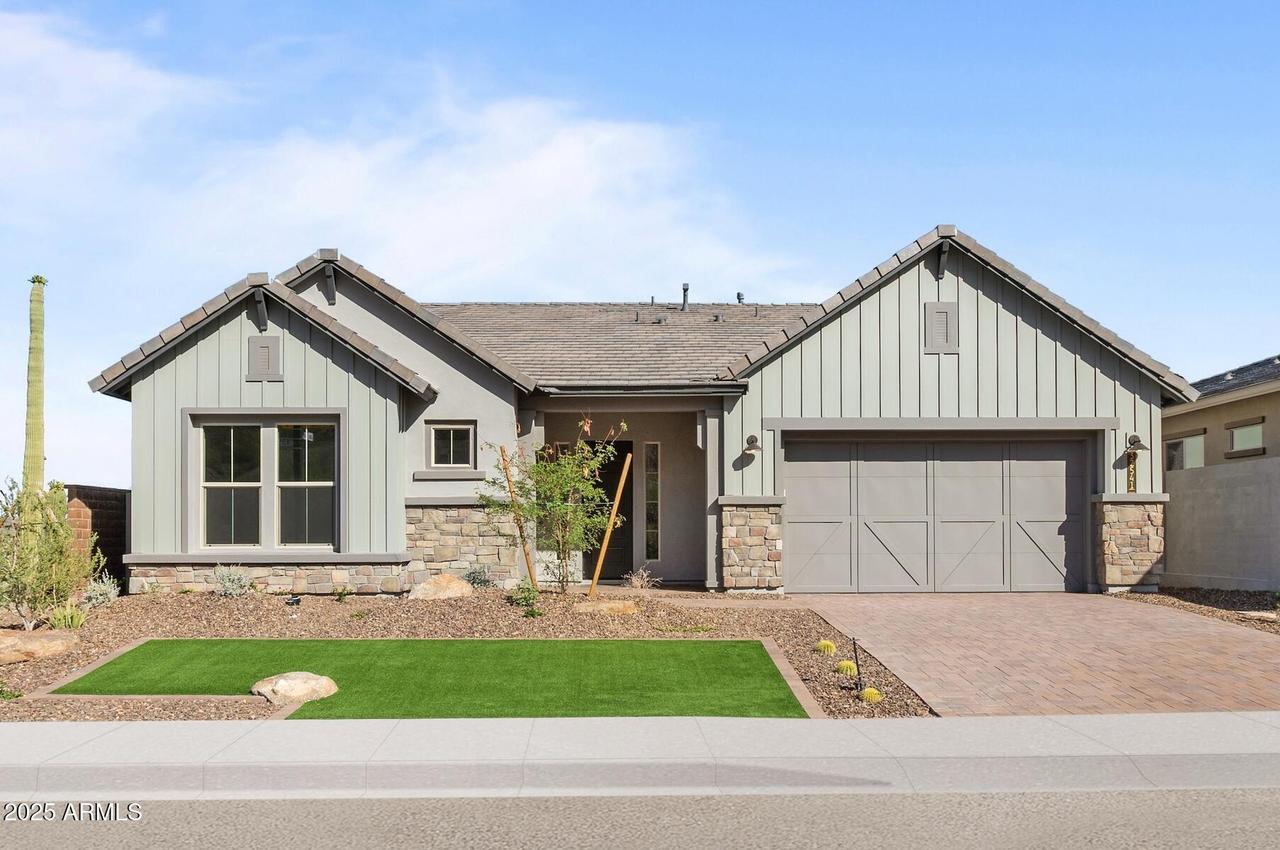 32541 N 135th Dr., Peoria, AZ 85383