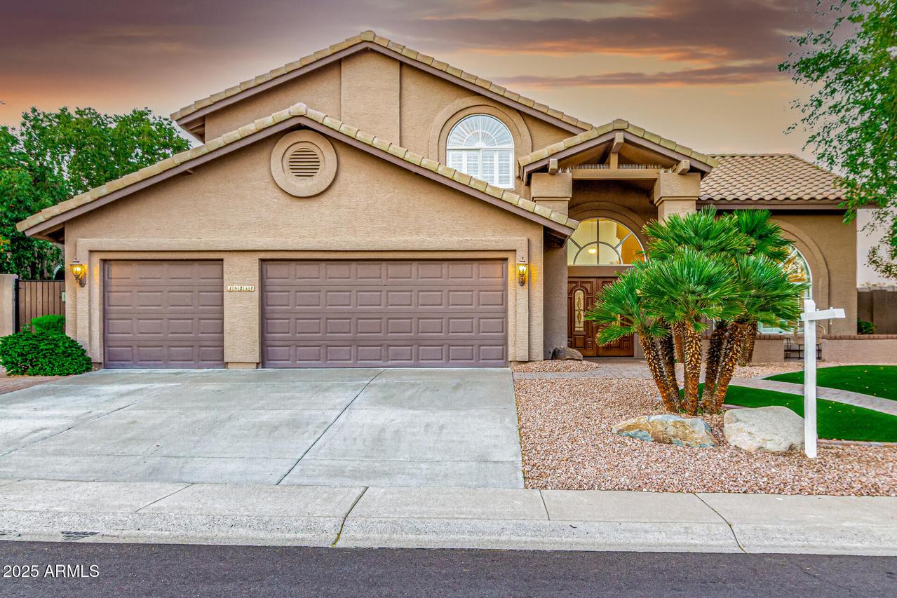 15237 S 19th Way, Phoenix, AZ 85048