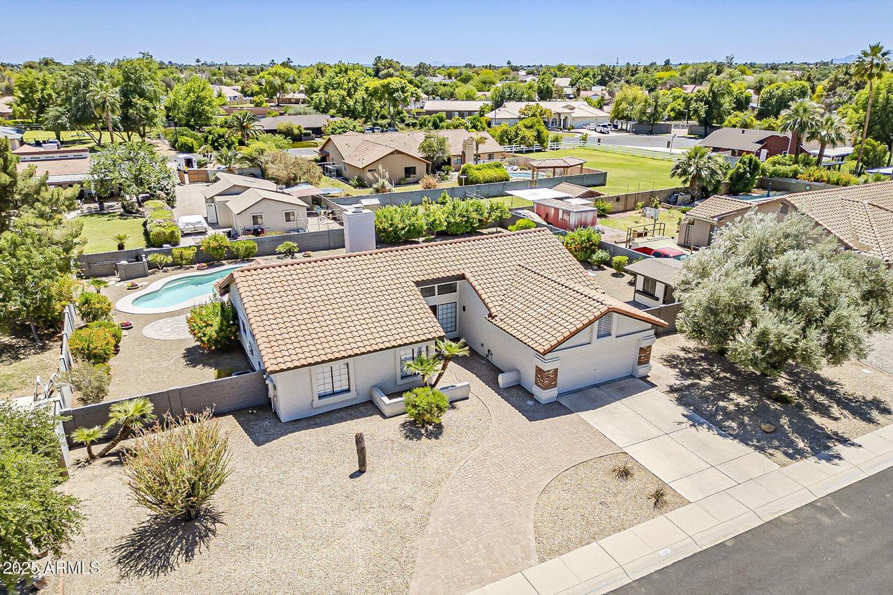 625 E Silver Creek Rd., Gilbert, AZ 85296