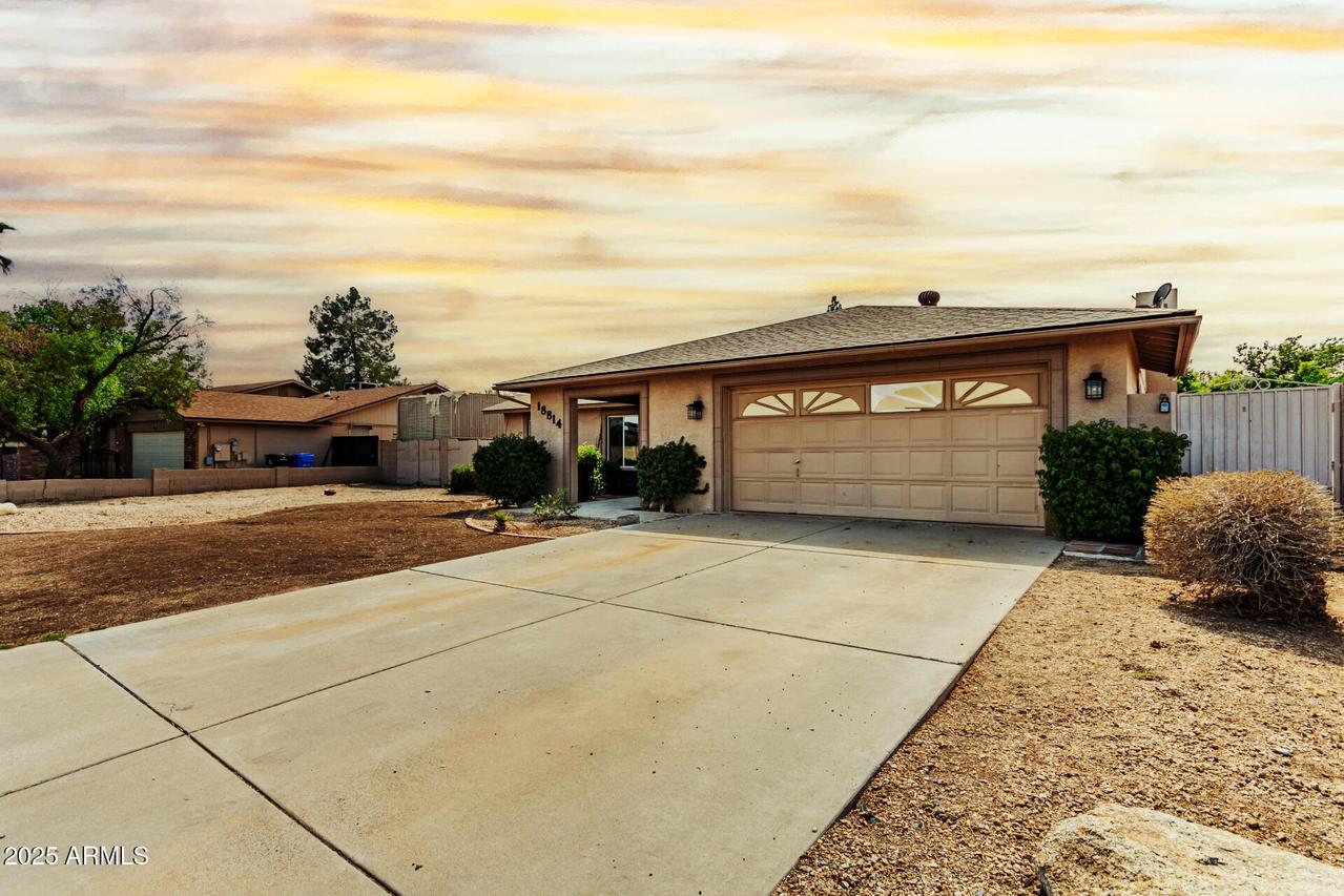 18814 N 33rd Ave., Phoenix, AZ 85027