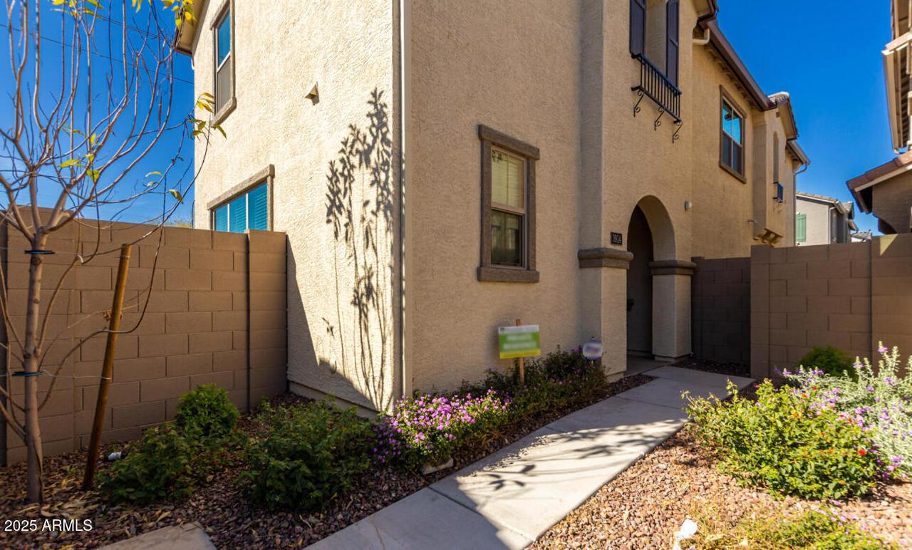 3914 S 58th Ln., Phoenix, AZ 85043